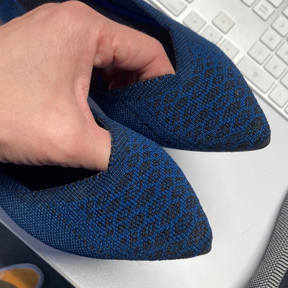 🔥Rothy's Navy Python Pointed Flats womens 7 snake print - Picture 3 of 8